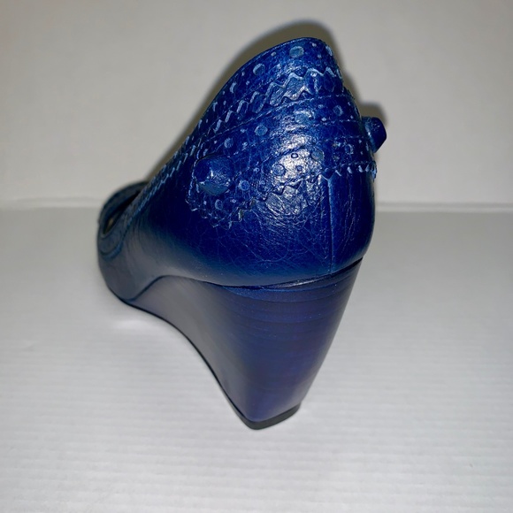 Balenciaga Arena Bleu Dragee Wedges - Like New - Picture 3 of 7